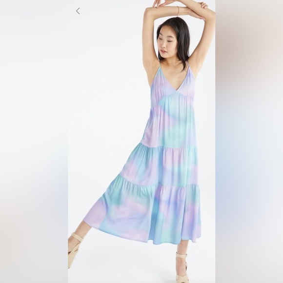 JustFab tiered maxi dress. - Picture 4 of 5